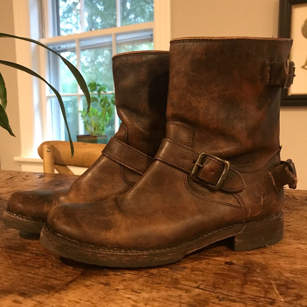 Frye Veronica Back Zip Boot